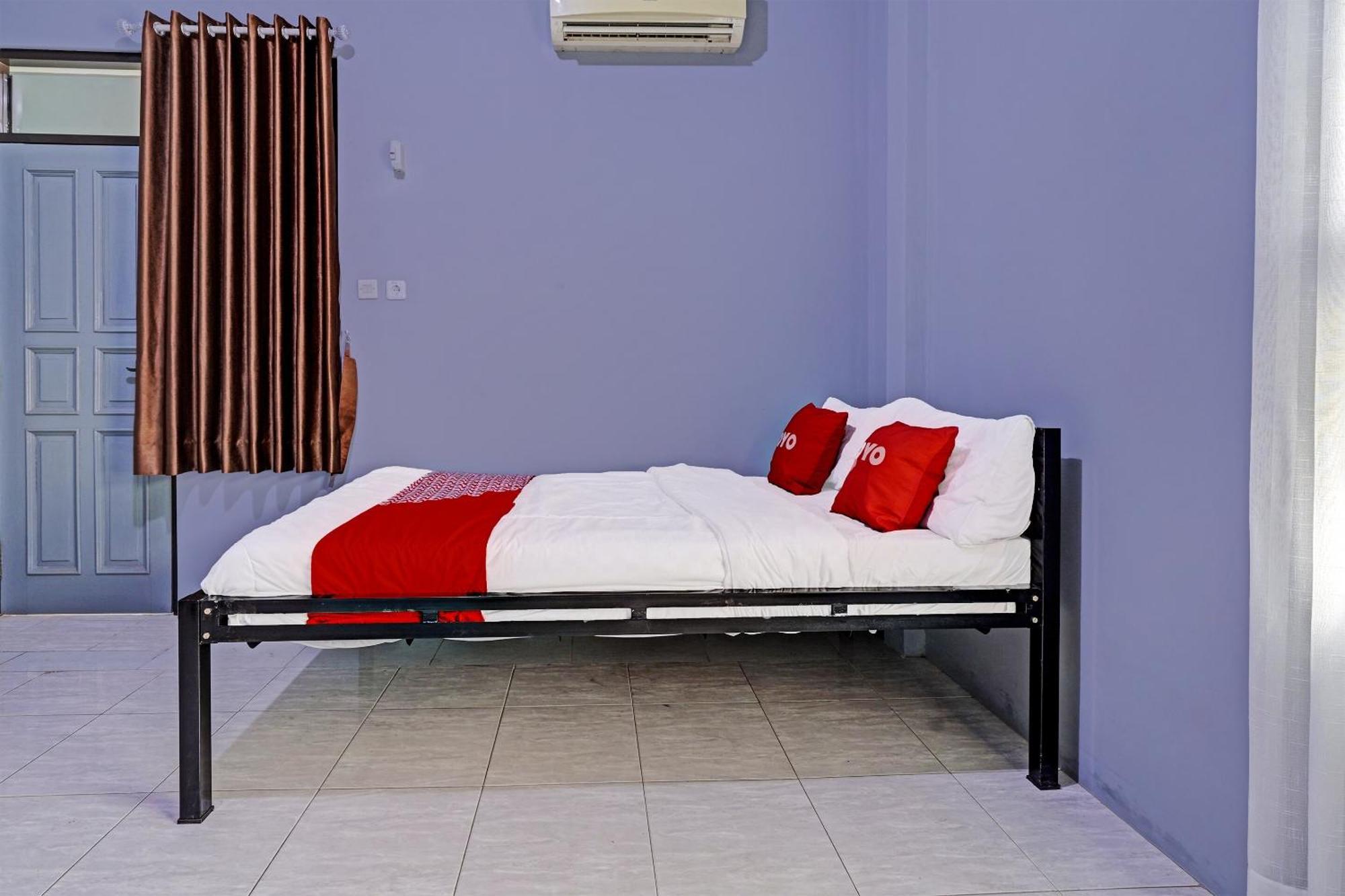 Oyo Life 91592 Aaliya Guest House Syariah Lebakwangi Bagian luar foto