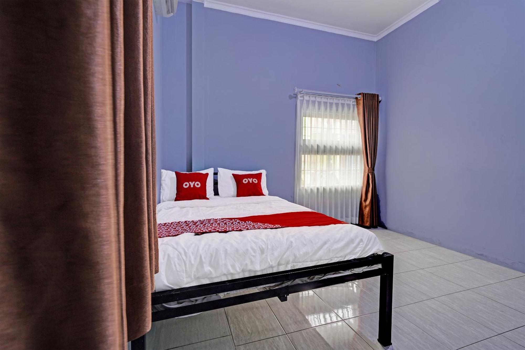 Oyo Life 91592 Aaliya Guest House Syariah Lebakwangi Bagian luar foto